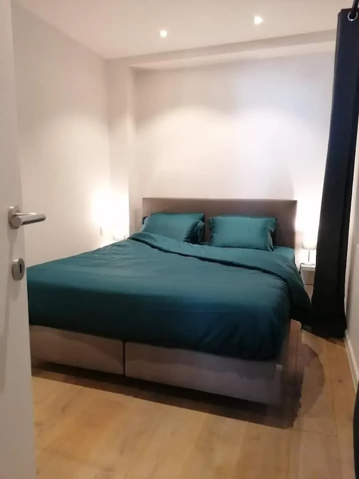 Appartement Leon-Rens, Op 1 Minuut Van Het Strand Ostend Apartment