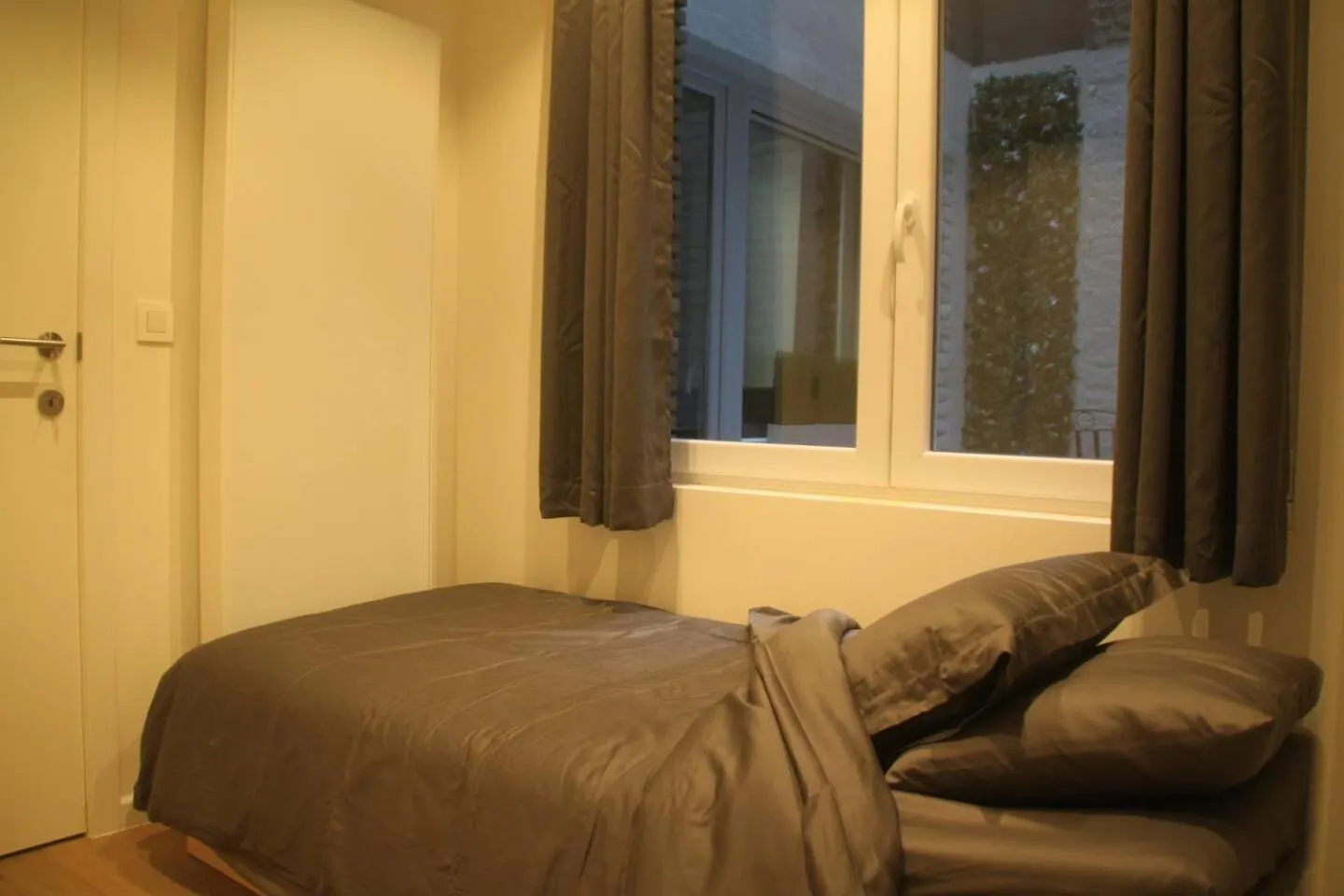 Appartement Leon-Rens, Op 1 Minuut Van Het Strand Ostend 0*,  Belgium